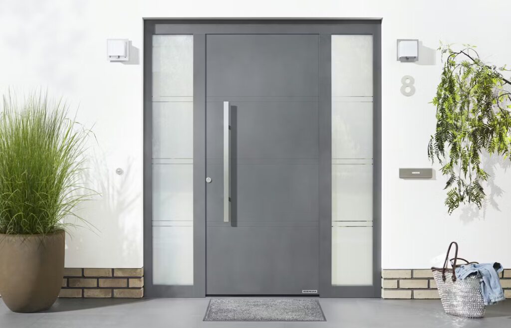 Domáce dvere vyrobené z hliníka